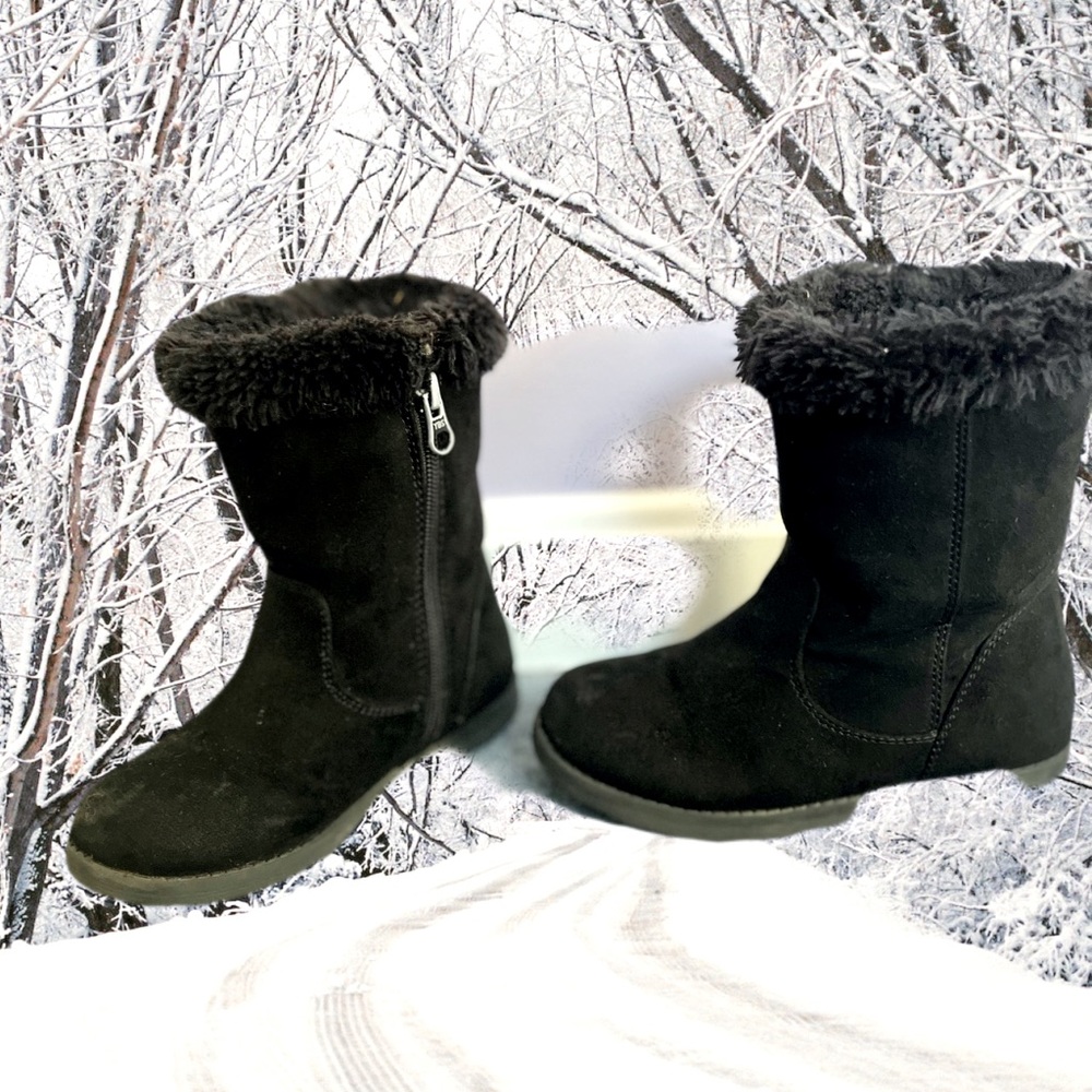 Girls Black Warm Winter Boots size 11